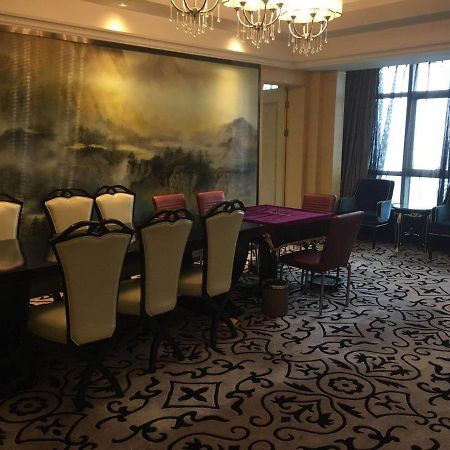 Ramada Yangzhou Baoying Hotell Exteriör bild